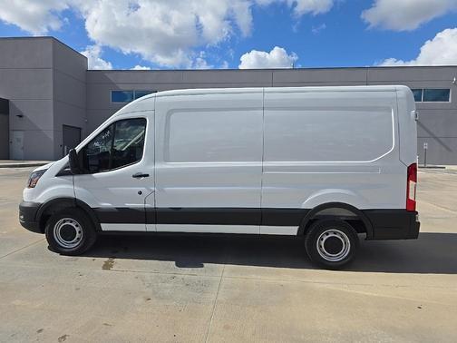 2025 Ford Transit-250 148 WB Medium Roof Cargo