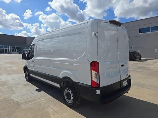 2025 Ford Transit-250 148 WB Medium Roof Cargo