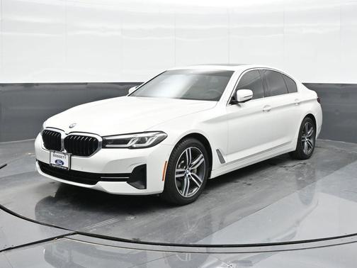 2021 BMW 530 i