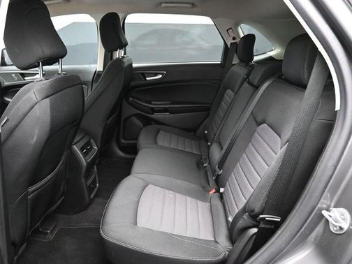 2023 Ford Edge SE