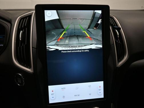 2023 Ford Edge SE