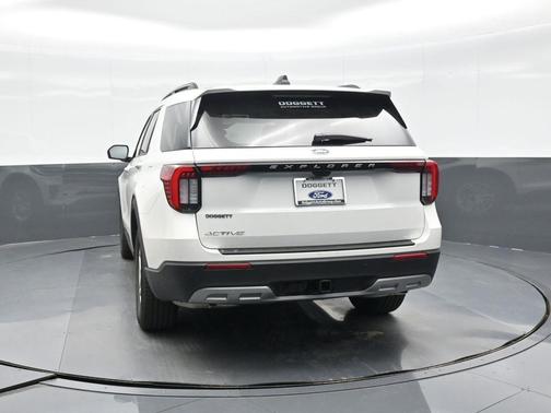 2026 Ford Explorer 