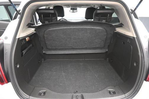 Summit White 2018 Buick Encore Preferred