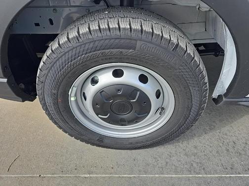 2025 Ford Transit-250 148 WB Medium Roof Cargo