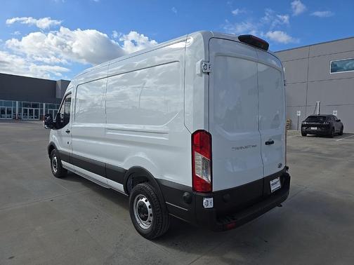 2025 Ford Transit-250 148 WB Medium Roof Cargo