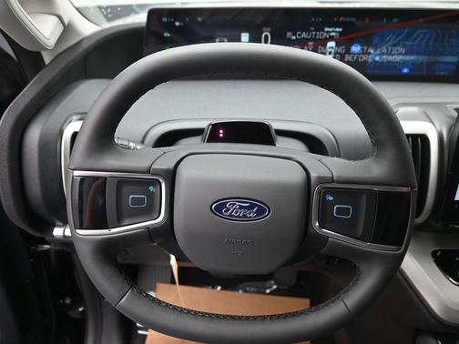 Agate Black Metallic 2025 Ford Expedition Active
