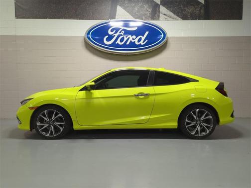 Photo 3 of 30 of 2019 Honda Civic Touring