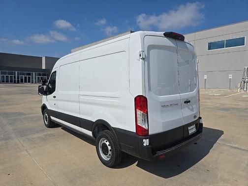 2025 Ford Transit-250 148 WB Medium Roof Cargo