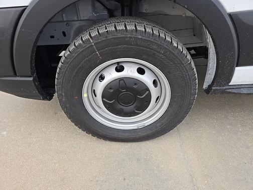 2026 Ford Transit-250 148 WB Medium Roof Cargo