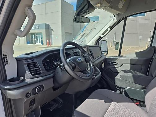 2025 Ford Transit-250 148 WB Medium Roof Cargo
