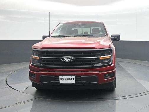 Ruby Red Metallic Tinted Clearcoat 2026 Ford F-150 XLT