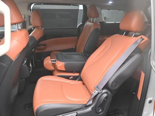 2024 Kia Carnival SX Prestige