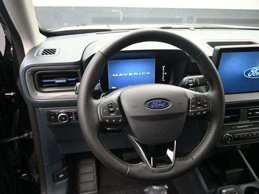 2025 Ford Maverick Lobo