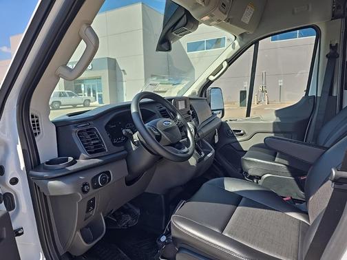 2025 Ford Transit-250 148 WB Medium Roof Cargo