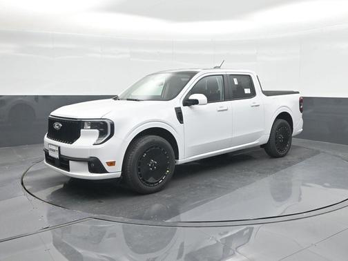2025 Ford Maverick Lobo Standard