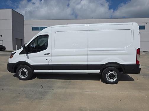 2025 Ford Transit-250 148 WB Medium Roof Cargo