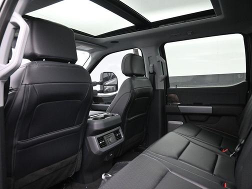 2025 Ford F-350 Lariat Super Duty