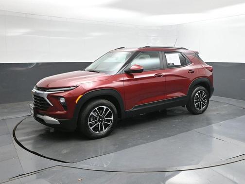 Crimson Metallic 2025 Chevrolet Trailblazer LT