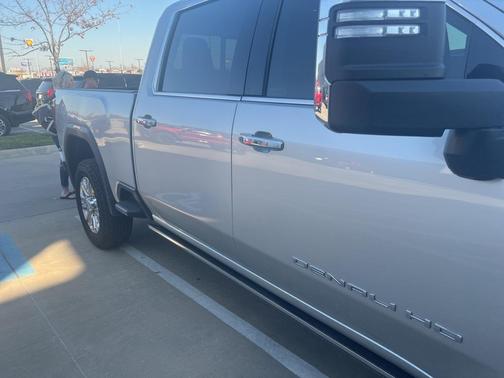 2023 GMC Sierra 2500 Denali