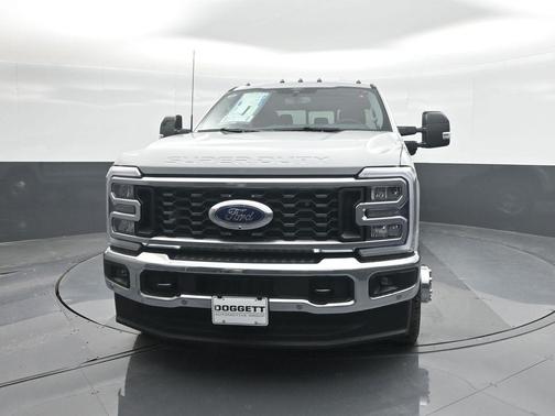 2026 Ford F-350 Lariat Super Duty
