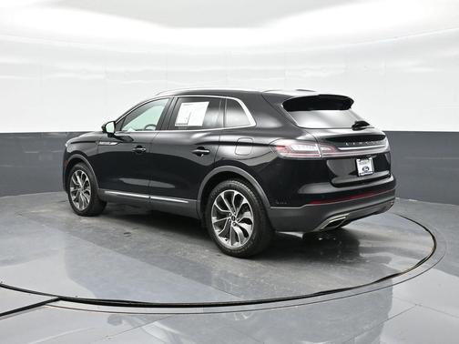 Infinite Black Metallic 2023 Lincoln Nautilus Reserve