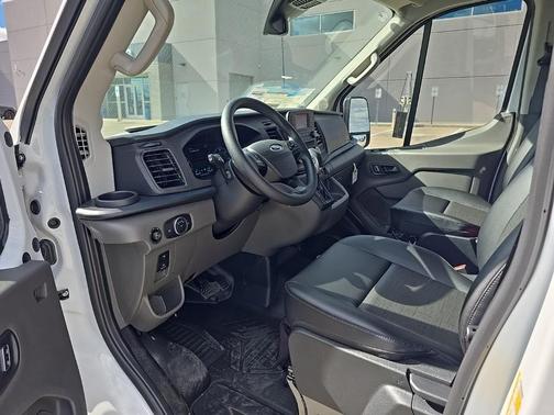 2025 Ford Transit-250 148 WB Medium Roof Cargo