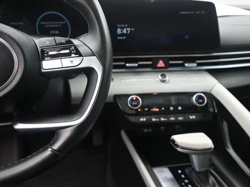 2023 Hyundai ELANTRA HEV Limited