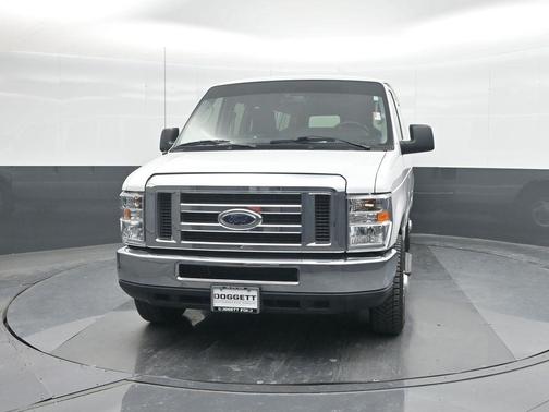 2012 Ford E350 Super Duty XLT