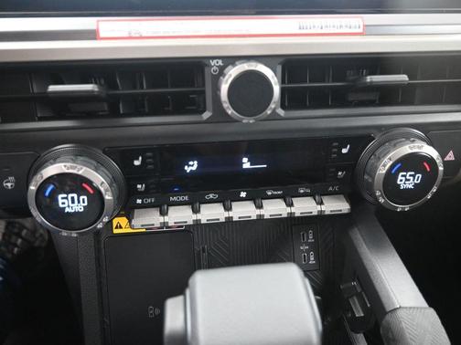 2024 Toyota Tacoma Hybrid TRD