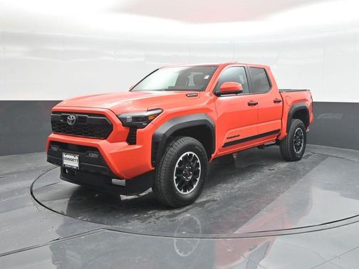 2024 Toyota Tacoma Hybrid TRD