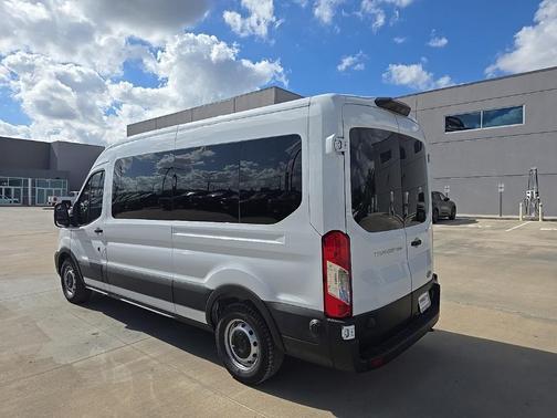 2025 Ford Transit-350 XLT 148 WB Medium Roof Passenger