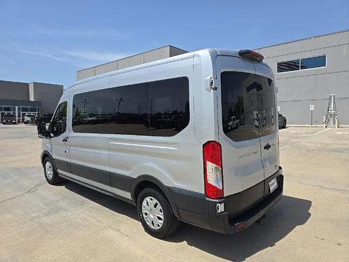 2022 Ford Transit-350 XLT