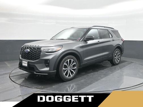 Carbonized Gray Metallic 2026 Ford Explorer ST-Line