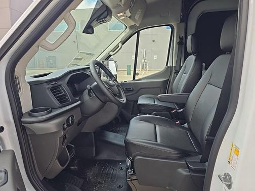 Oxford White 2026 Ford Transit-150 Base