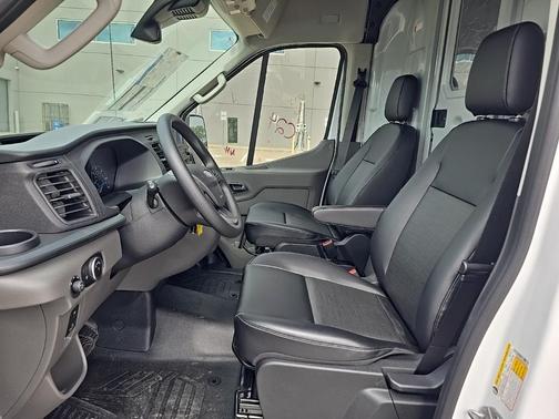 2025 Ford Transit-350 Base
