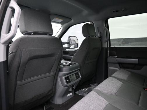 2025 Ford F-350 XLT
