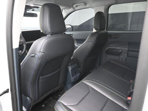 2025 Ford Maverick Lobo Standard