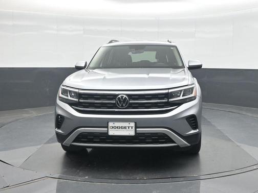 Pyrite Silver Metallic 2022 Volkswagen Atlas 2.0T SE