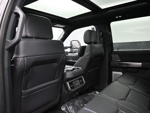 2025 Ford F-350 Platinum