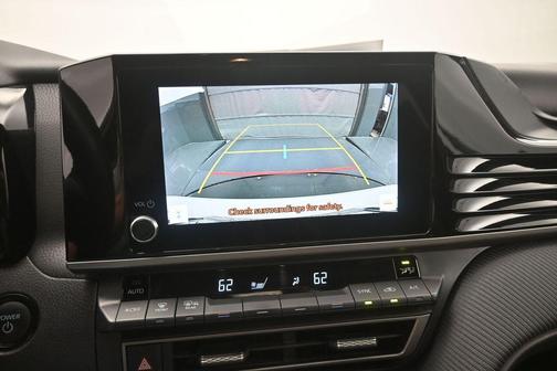Ice 2025 Toyota Camry SE