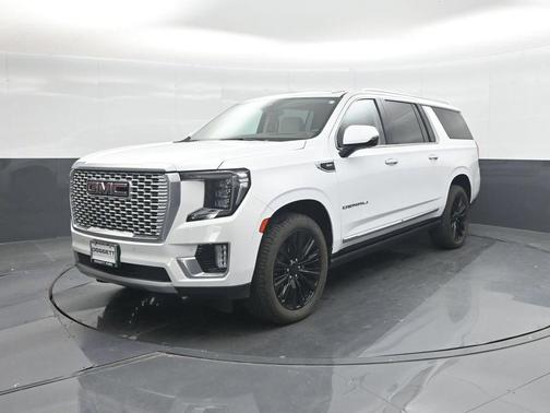Summit White 2022 GMC Yukon XL Denali