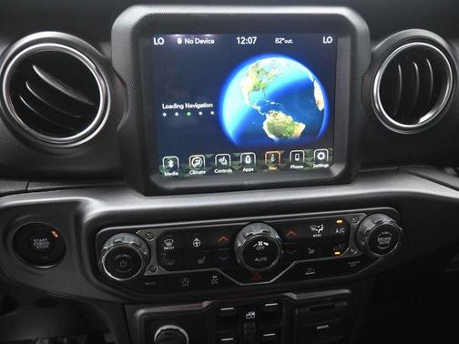 2022 Jeep Gladiator Overland