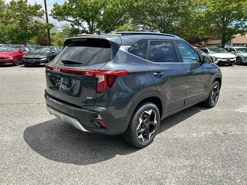 2025 Kia Seltos EX