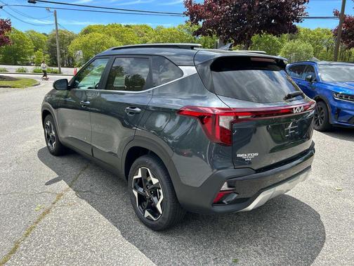 2025 Kia Seltos EX