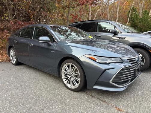 2021 Toyota Avalon Hybrid Limited