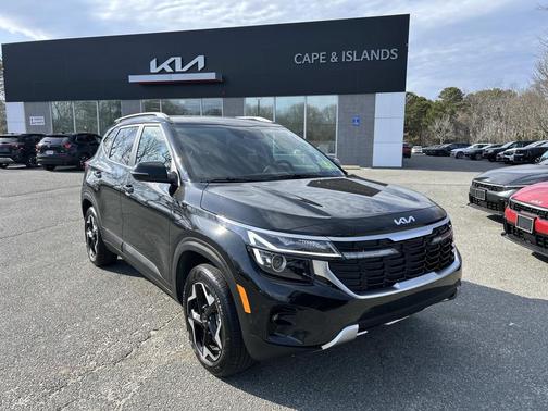 Fusion Black 2025 Kia Seltos EX