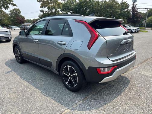 2023 Kia Niro EX