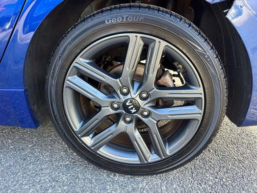 2020 Kia Forte GT-Line