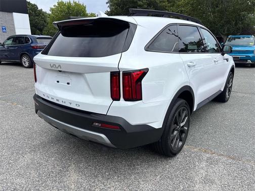 2022 Kia Sorento SX
