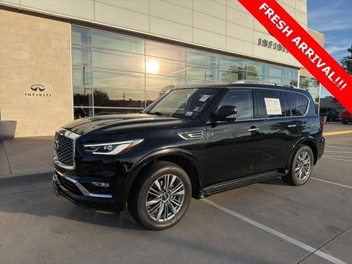 2021 INFINITI QX80 LUXE